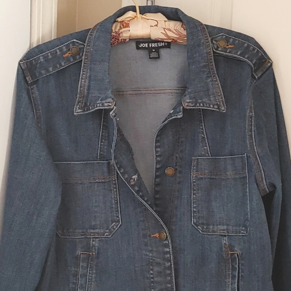 Ladies plus size Joe Fresh jean jacket